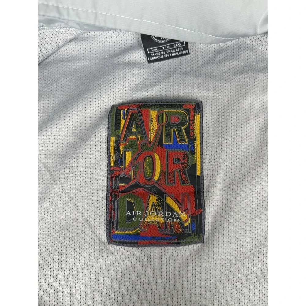 Mens Vintage‎ Nike Jordan 20th Anniversary 2005 196074 070 Silver Zip Up Jacket